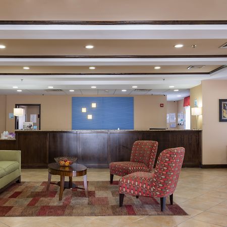 Holiday Inn Express Hartford-Newington By Ihg Luaran gambar