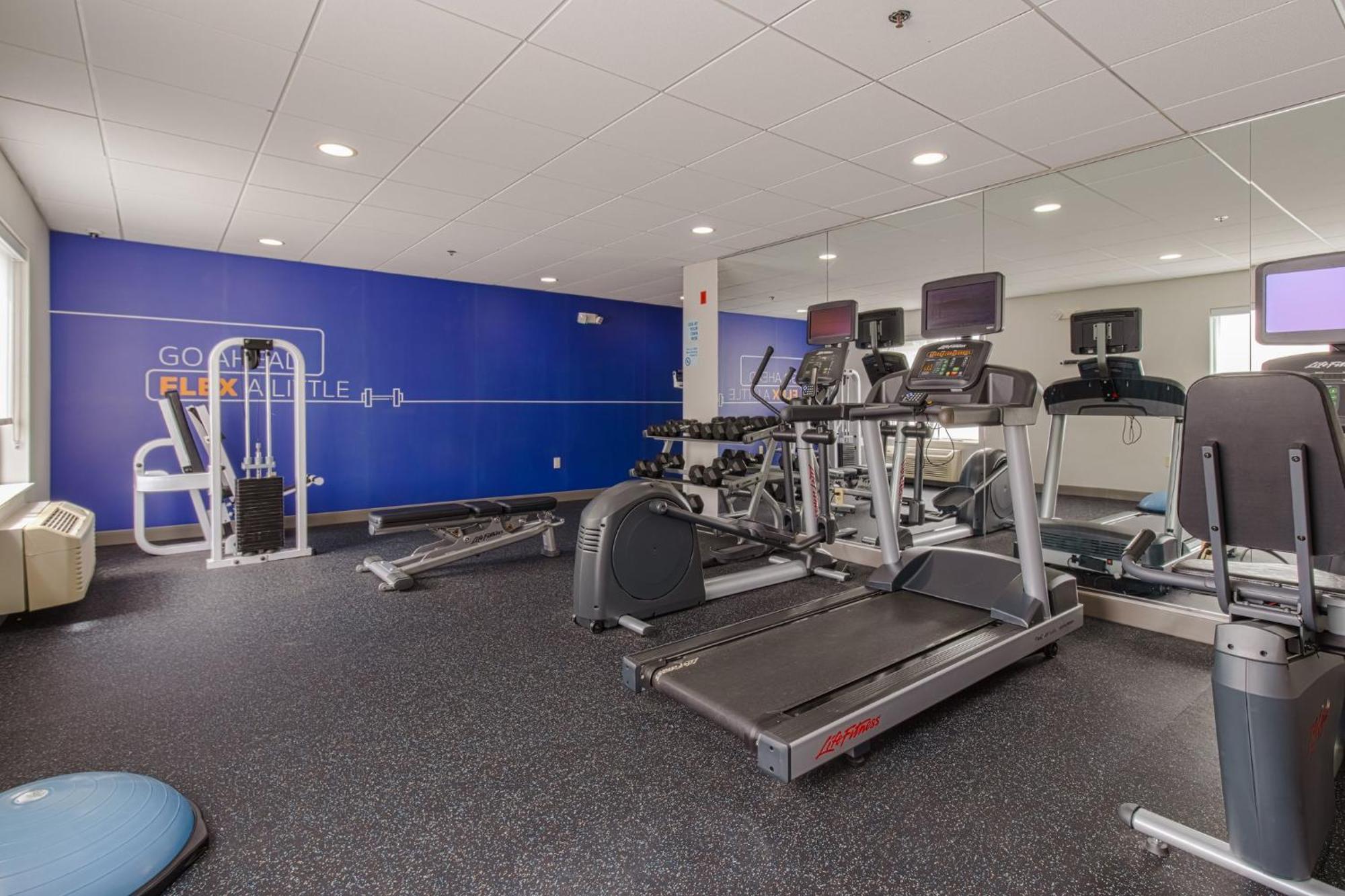 Holiday Inn Express Hartford-Newington By Ihg Luaran gambar