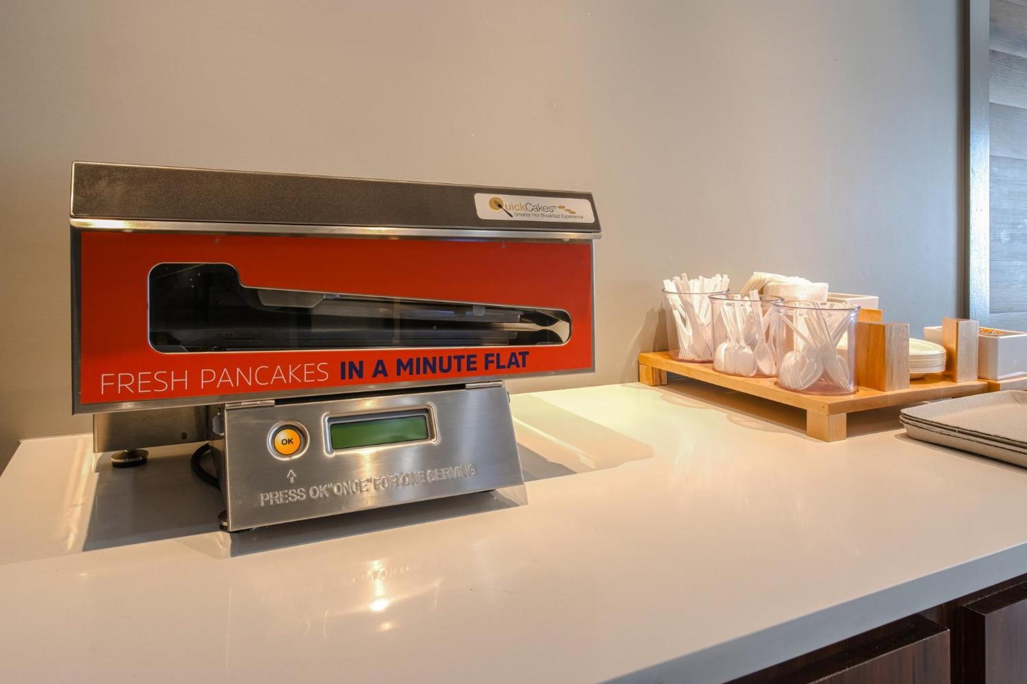 Holiday Inn Express Hartford-Newington By Ihg Luaran gambar
